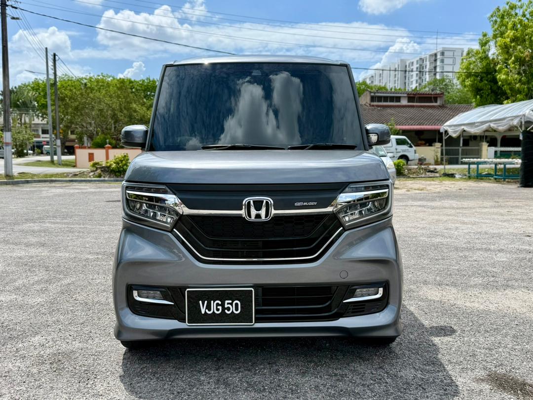 HONDA N-BOX 660 EX TURBO (AUTO)