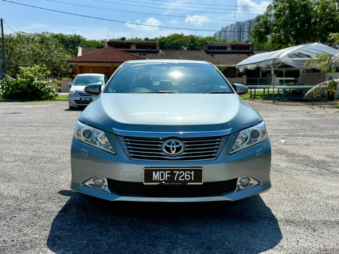 TOYOTA CAMRY 2.5 V (AUTO)